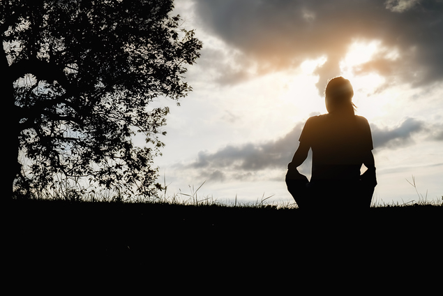 Why You Keep Attracting Emotionally Unavailable People (And How to Stop)